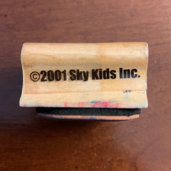 VINTAGE 2001 Sky Kids Strawberry Rubber Stamp - Picture 2 of 5